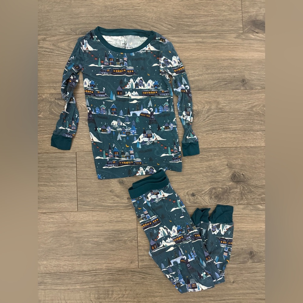 Little Sleepies Teal Pajama Set with Winter Wonderland Print